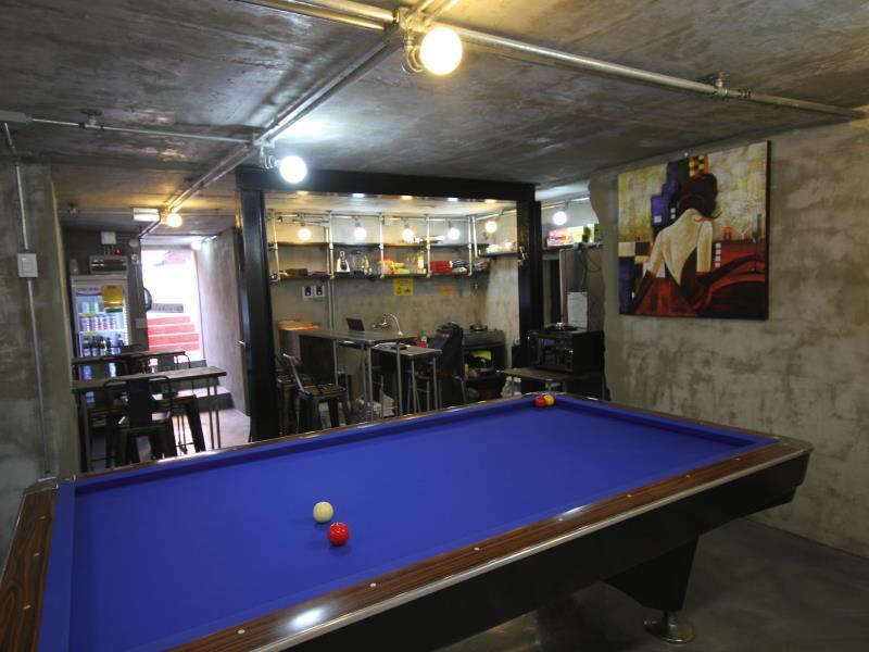 Time Travelers Party Hostel In Hongdae image
