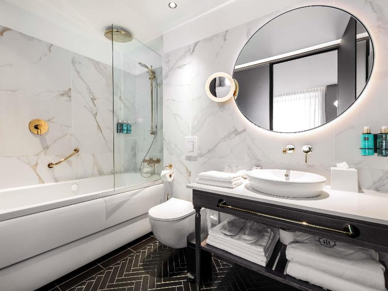 Movenpick Hotel Tallinn image