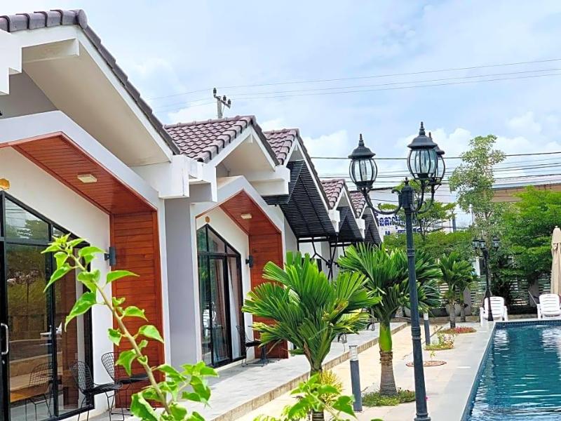 Sandy Clay Bungalows image