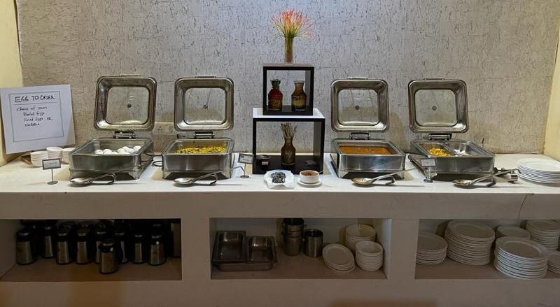 Hotel Le Roi Jammu image
