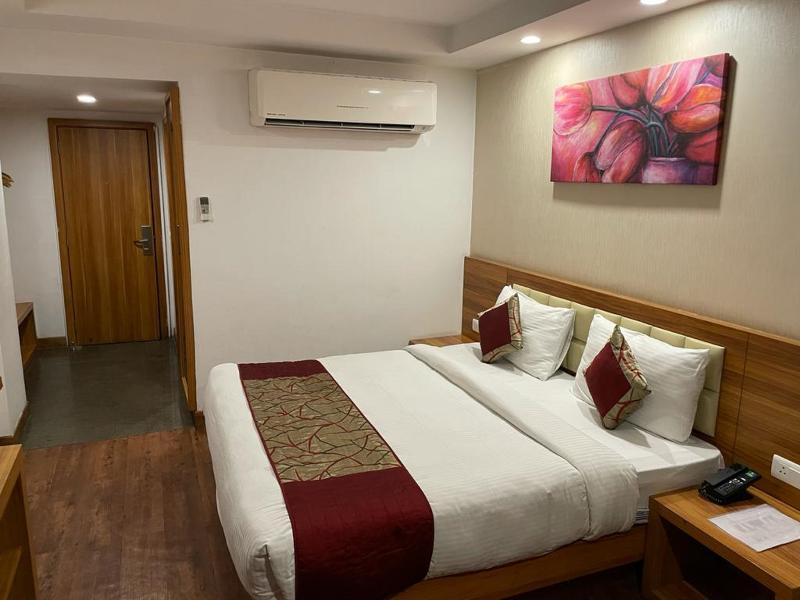 Hotel Le Roi Jammu image