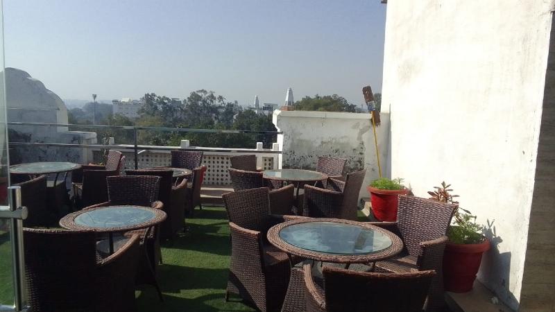 Hotel Le Roi Jammu image