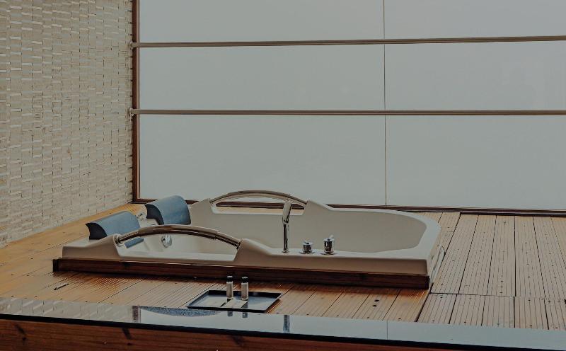 Amber Dale Luxury Hotel and Spa image