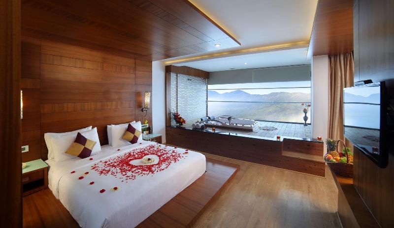 Amber Dale Luxury Hotel and Spa image