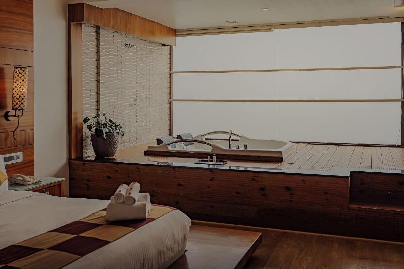 Amber Dale Luxury Hotel and Spa image
