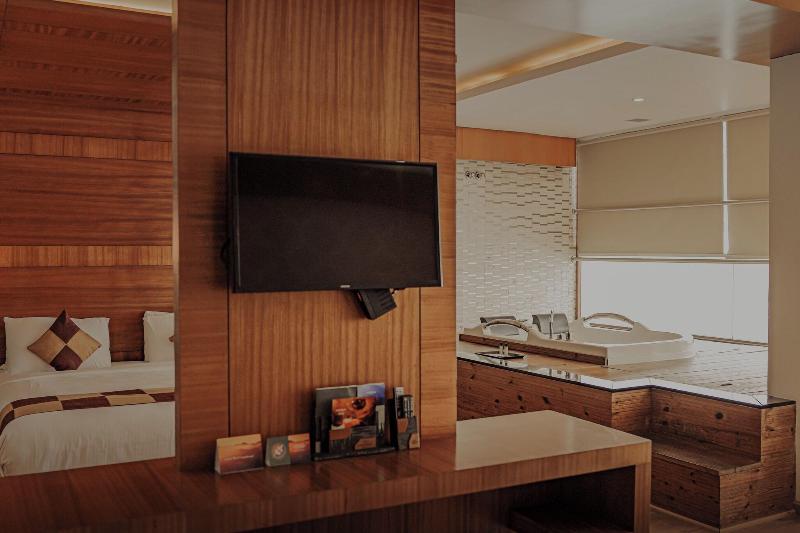 Amber Dale Luxury Hotel and Spa image