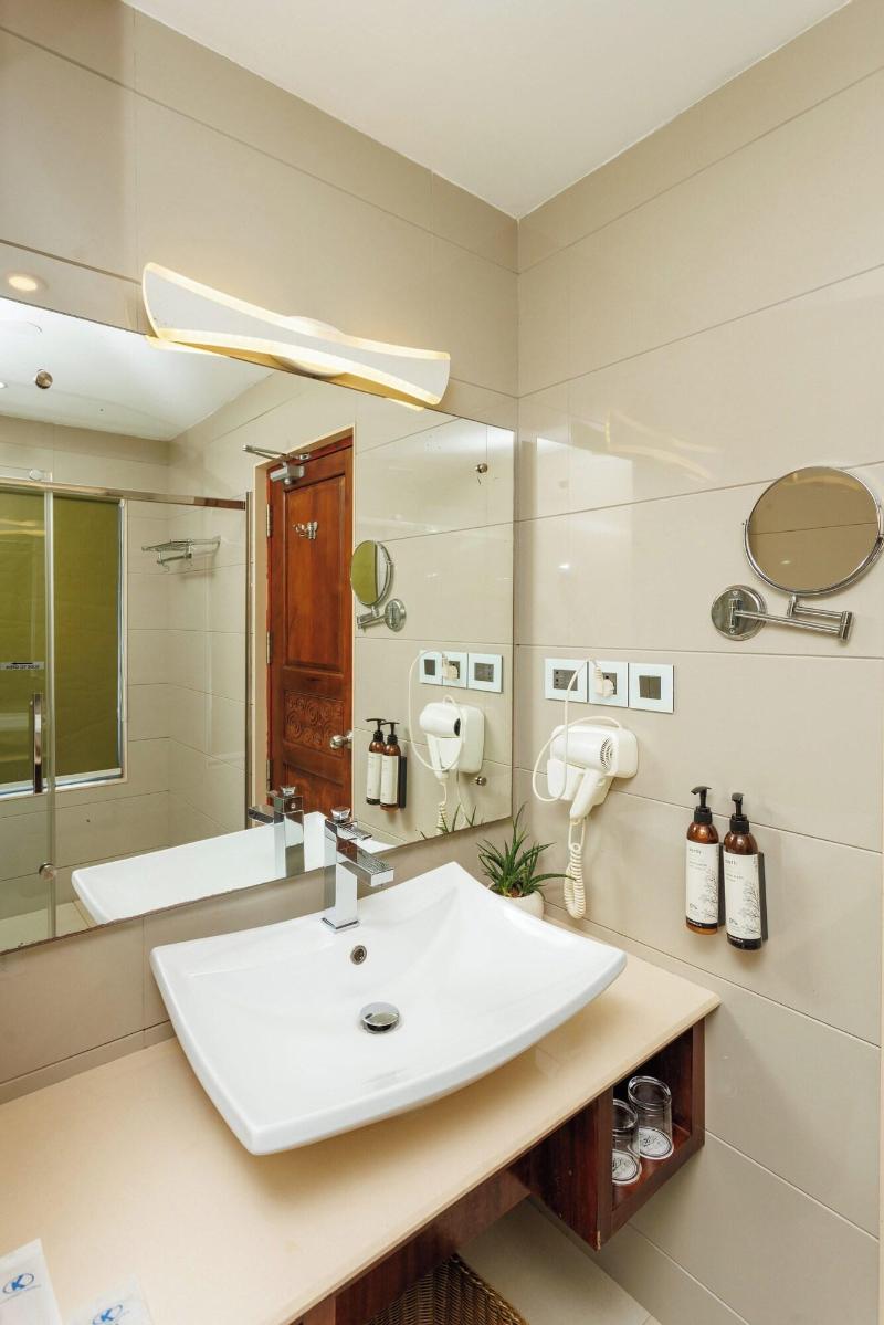 Amber Dale Luxury Hotel and Spa image