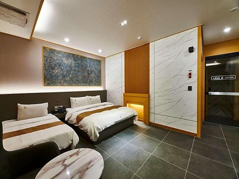 Aura Hotel image