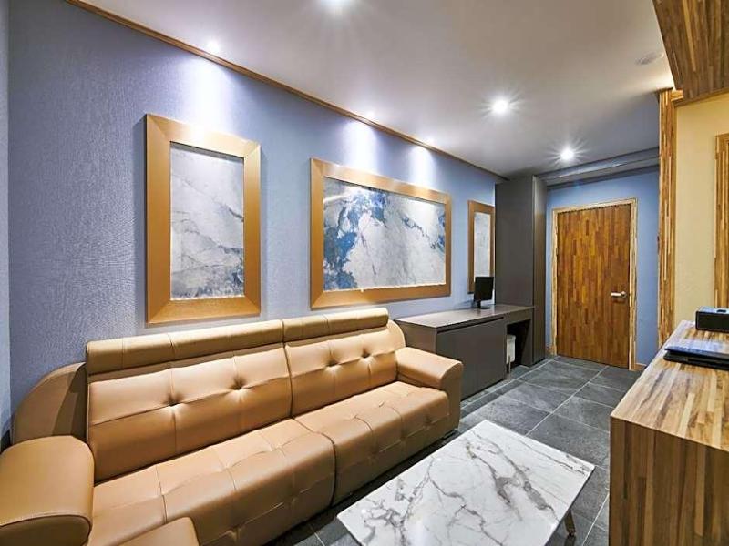 Aura Hotel image