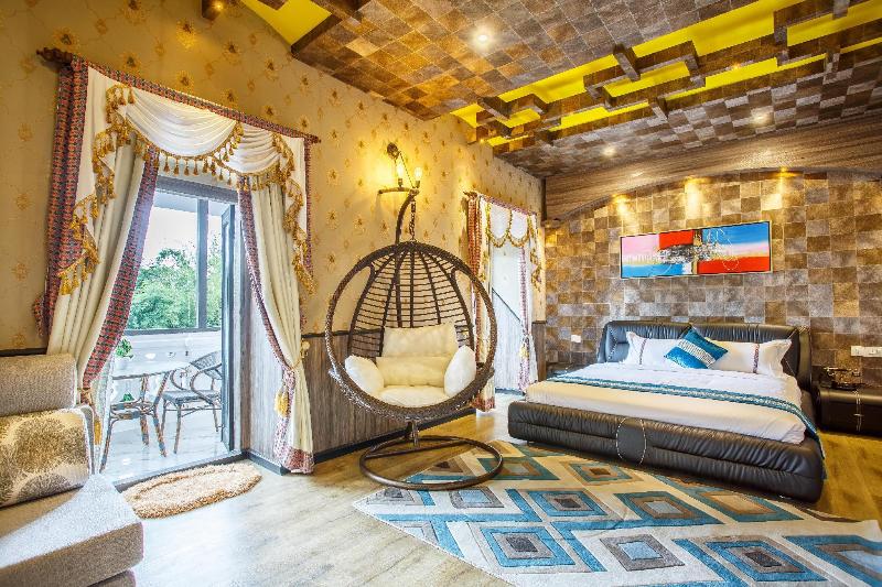 Royal Empire Boutique Hotel image