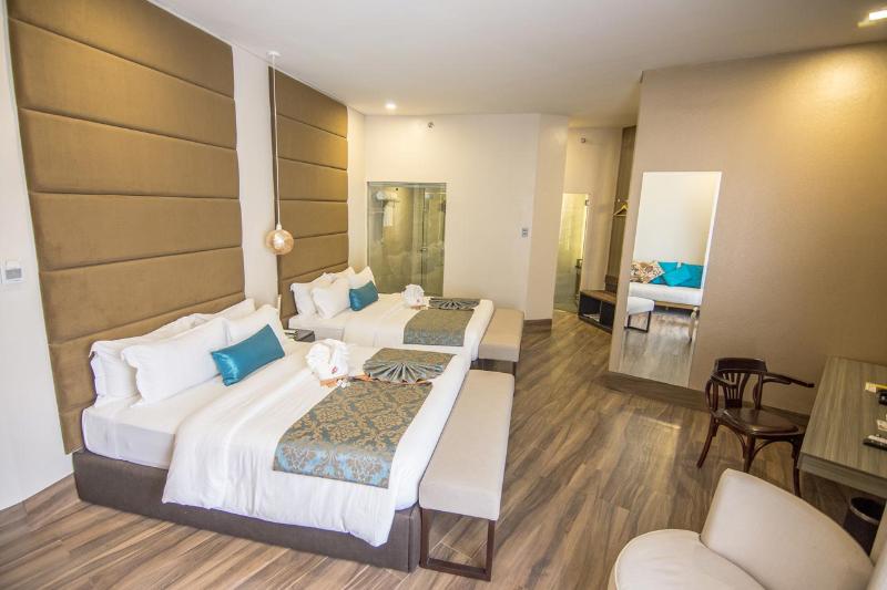 Goldberry Lite Hotel image