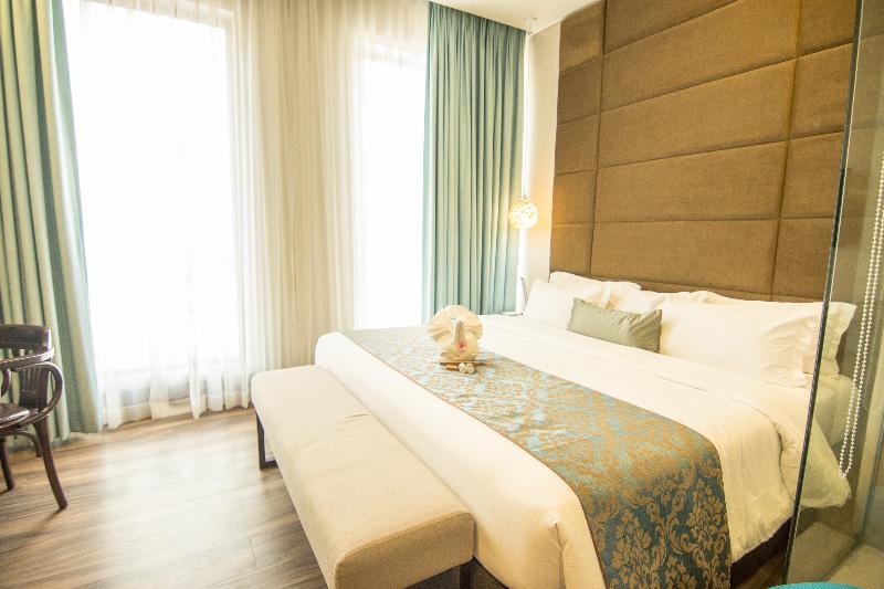 Goldberry Lite Hotel image