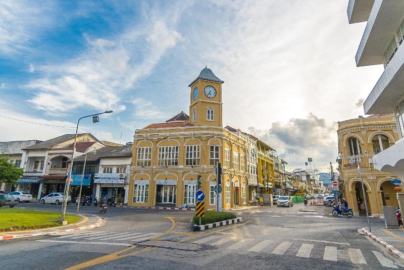 Manohra Hotel Phuket image