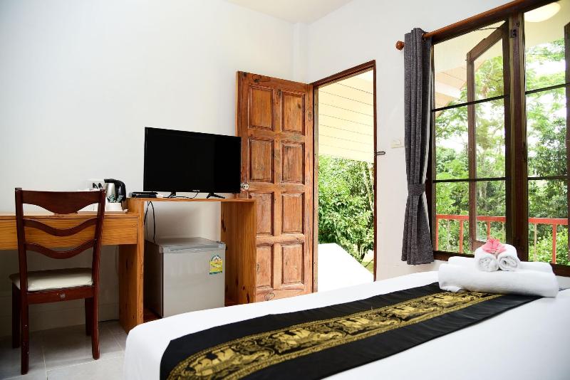 Les Robinsons De Ranong Resort