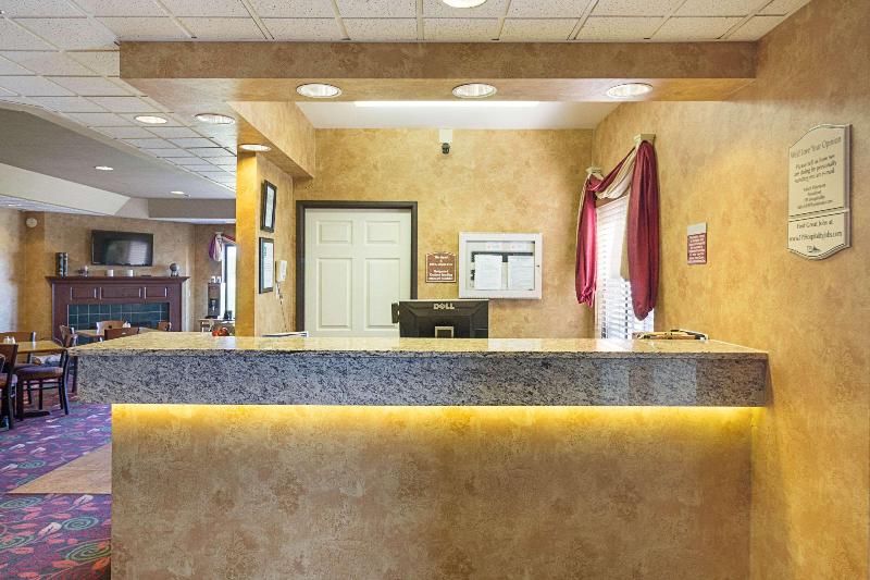 Quality Inn Fairmont image