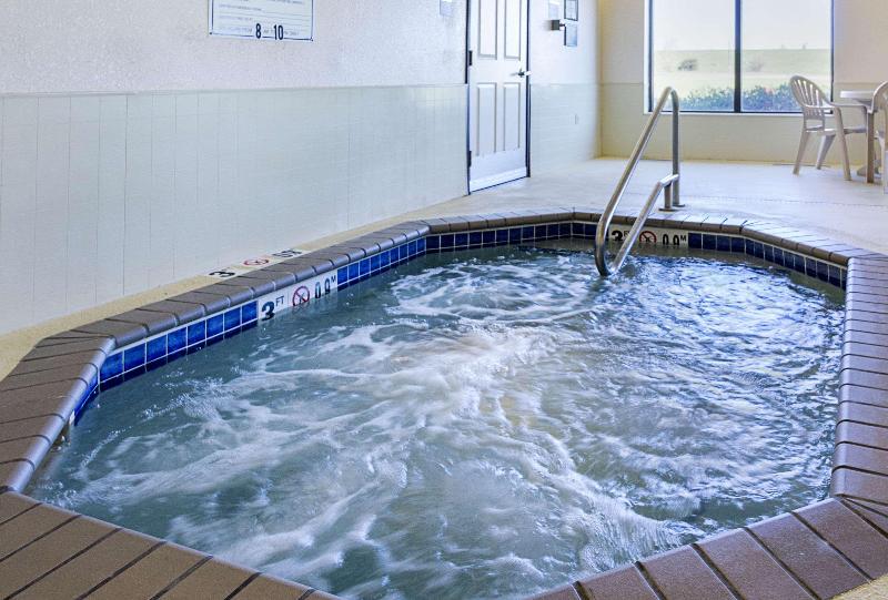 Quality Inn Fairmont image