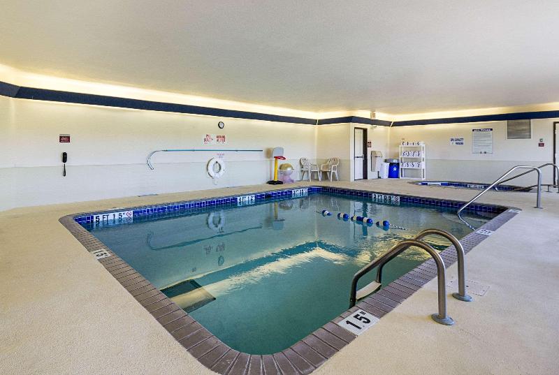 Quality Inn Fairmont image