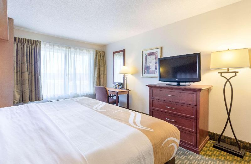 Quality Inn Fairmont image