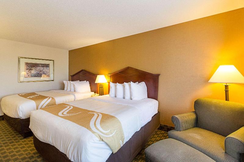 Quality Inn Fairmont image
