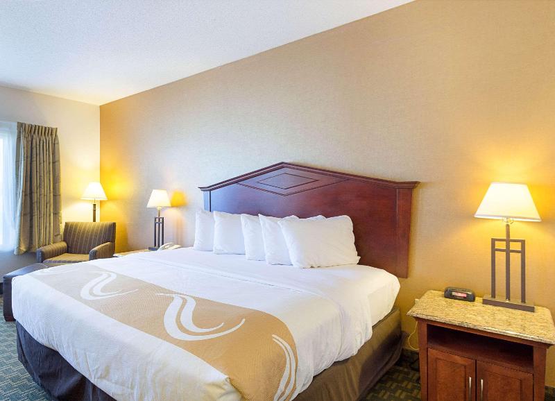 Quality Inn Fairmont image