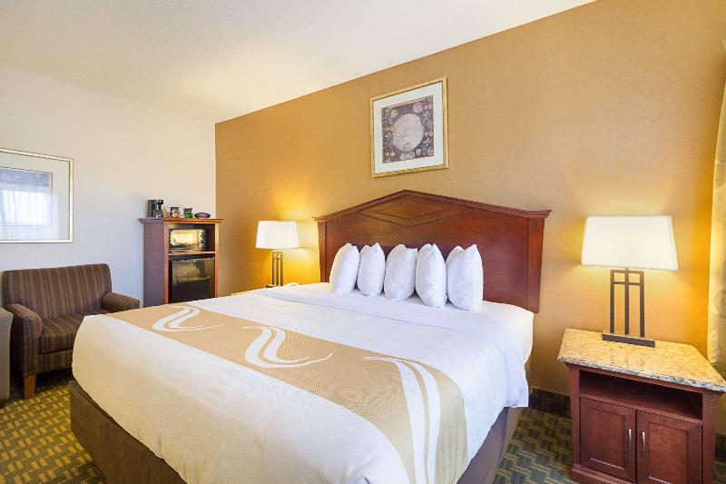 Quality Inn Fairmont image