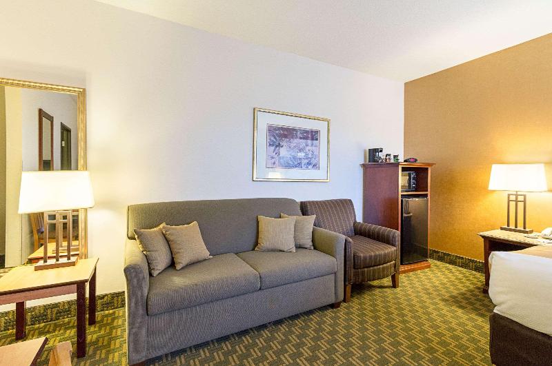 Quality Inn Fairmont image