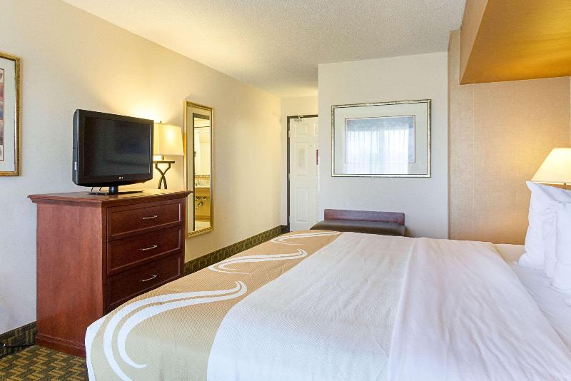 Quality Inn Fairmont image