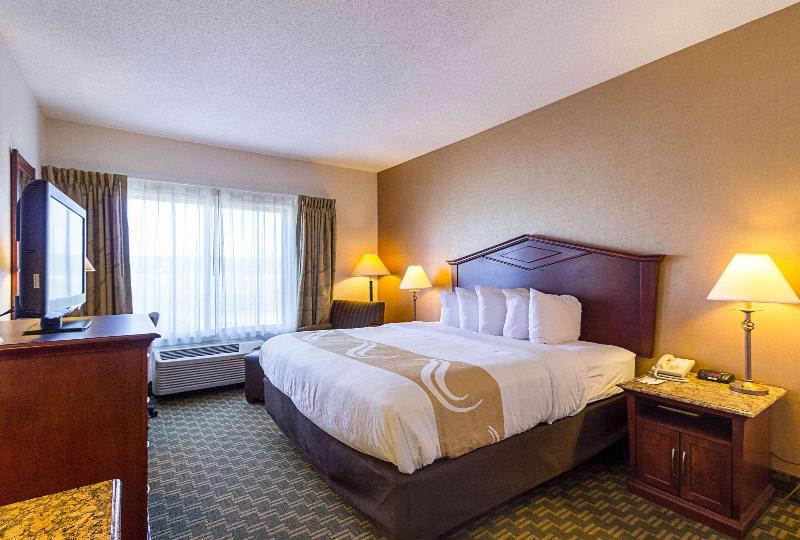 Quality Inn Fairmont image