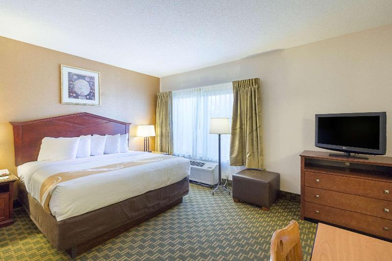 Quality Inn Fairmont image