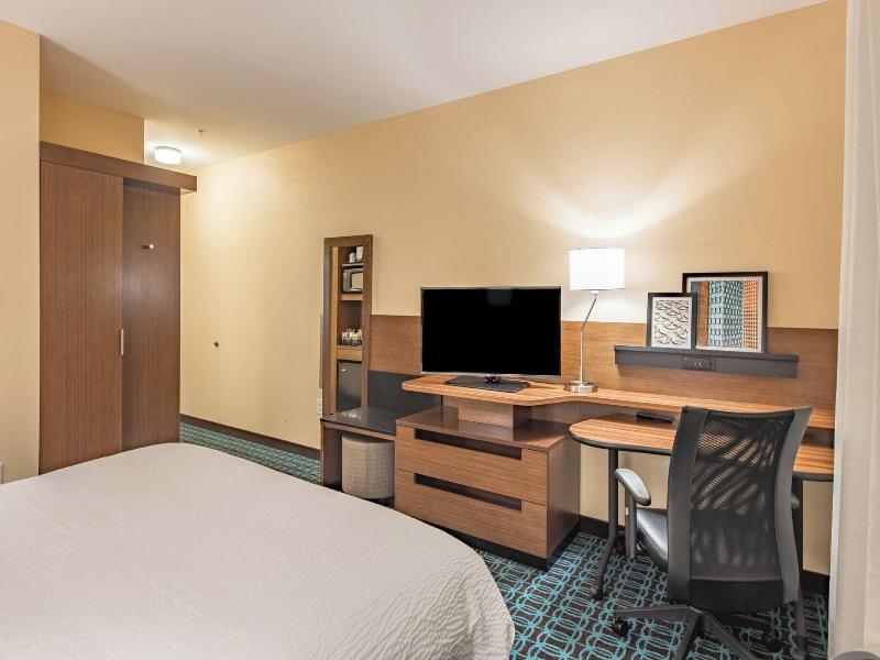 Fairfield Inn Suites Terrell image