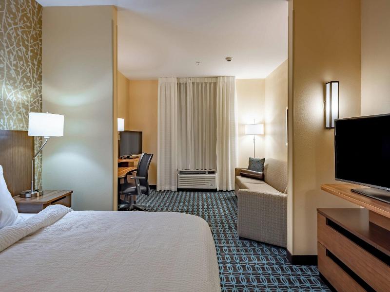 Fairfield Inn Suites Terrell image