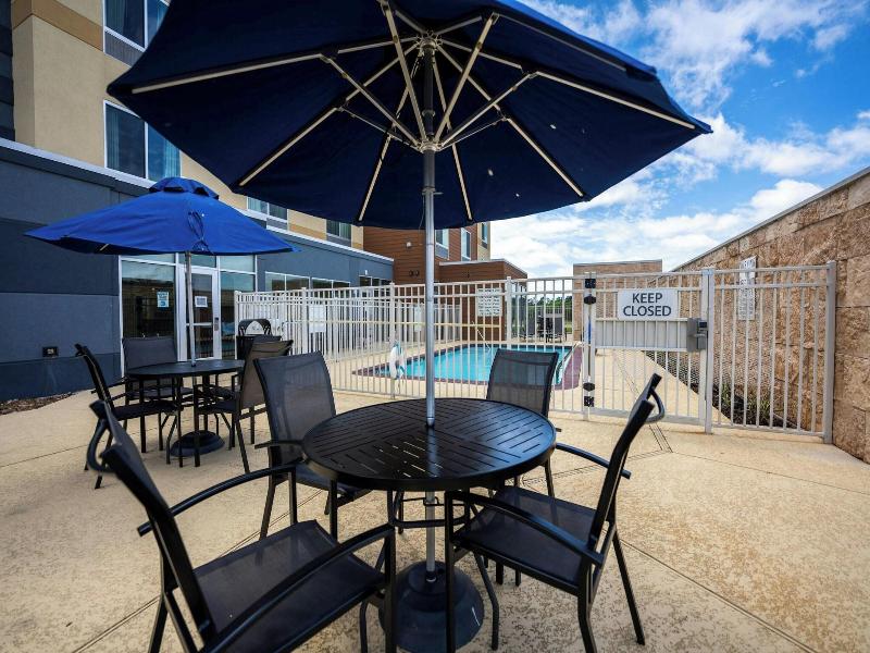 Fairfield Inn Suites Huntsville image