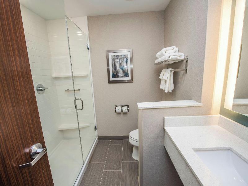 Fairfield Inn Suites Huntsville image