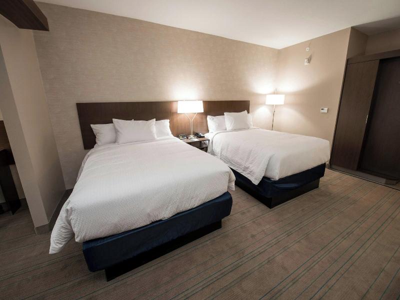 Fairfield Inn Suites Huntsville image