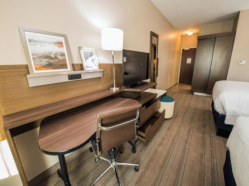 Fairfield Inn Suites Huntsville image