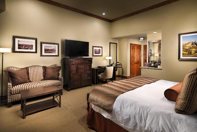 The Lodge At Flying Horse image