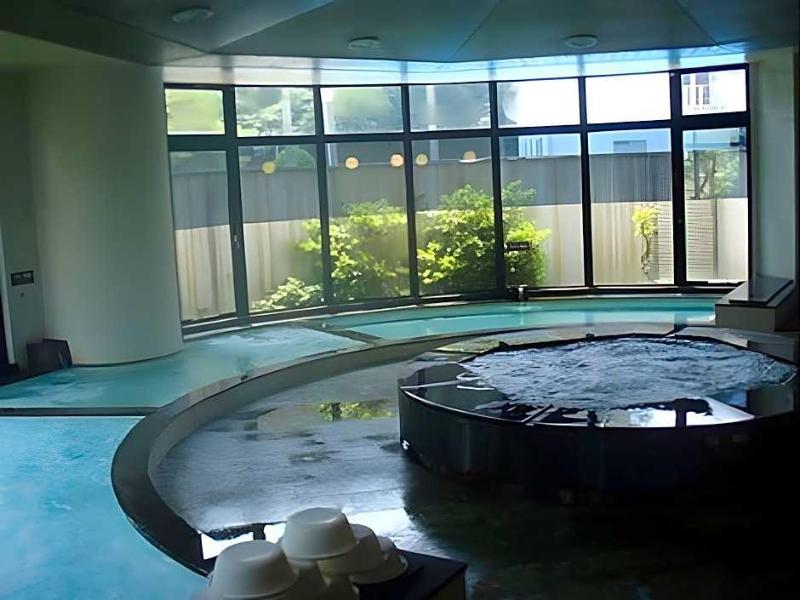 Garland Court Usami Hotel image