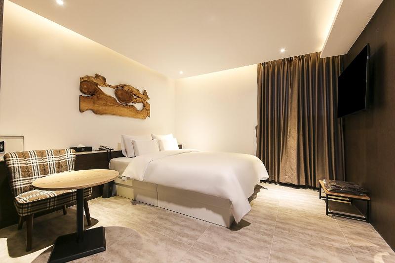 Centralperson Pyeongtaek Hotel image
