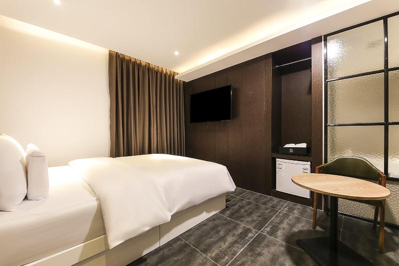Centralperson Pyeongtaek Hotel image