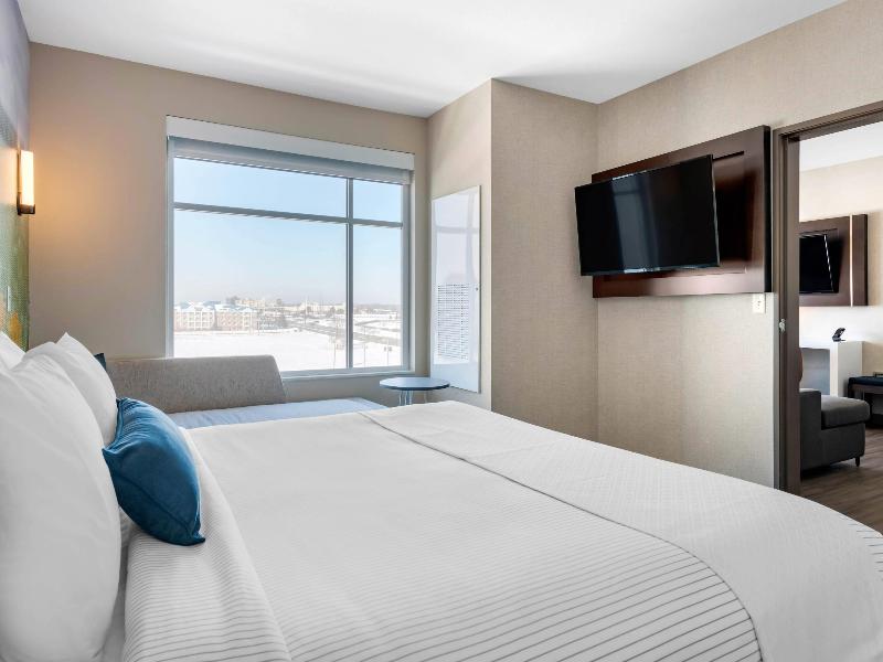 Cambria Hotel Bloomington Mall of America Min Airp image