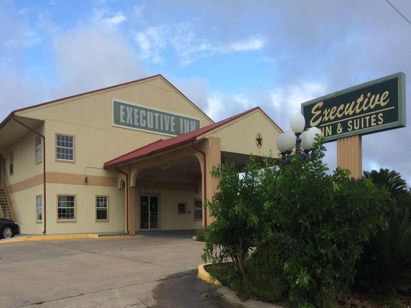 Executive Inn Schulenburg image