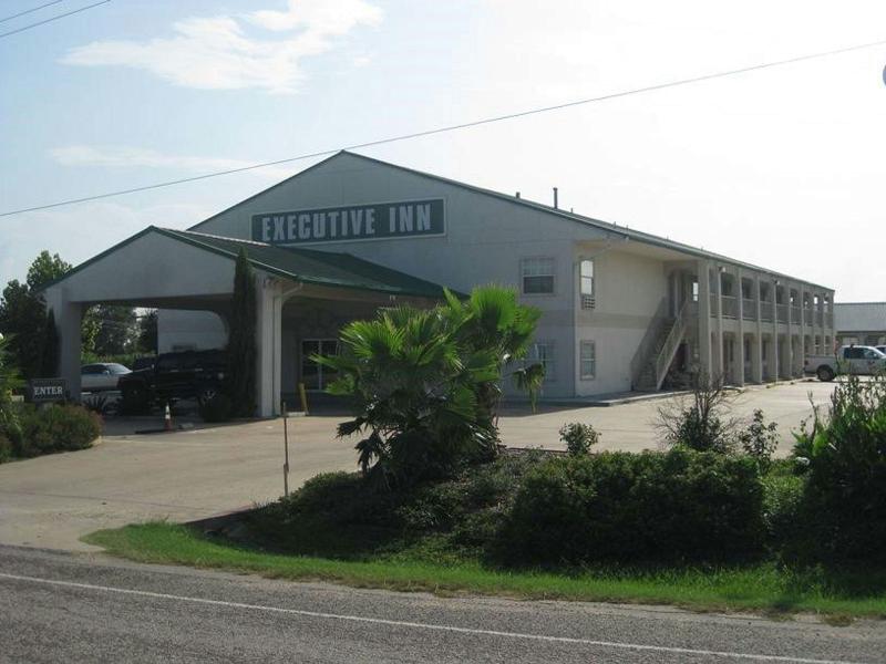 Executive Inn Schulenburg image