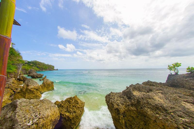 Le Cliff Bali image