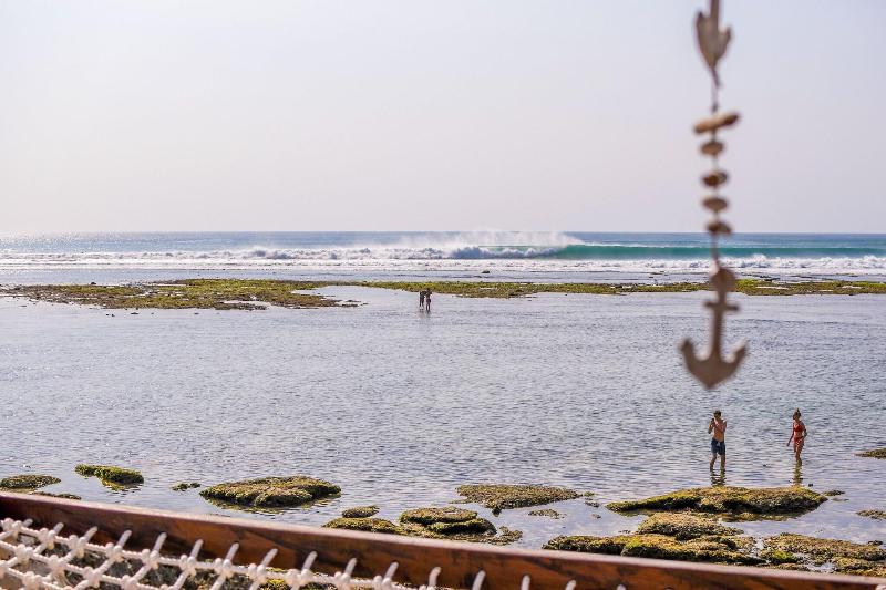 Le Cliff Bali image