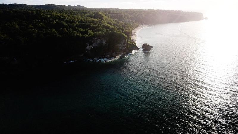 Le Cliff Bali image