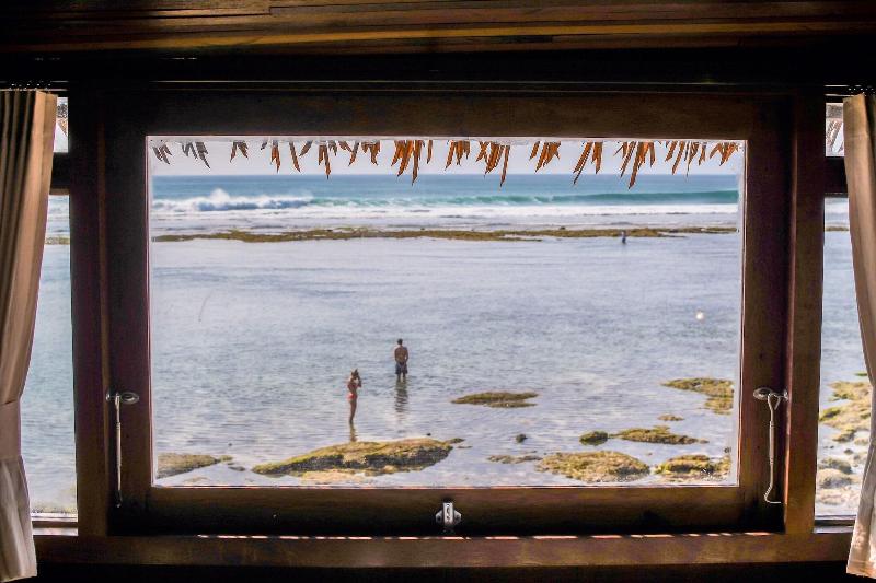 Le Cliff Bali image