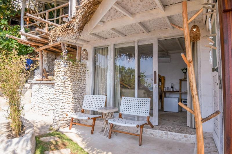 Le Cliff Bali image