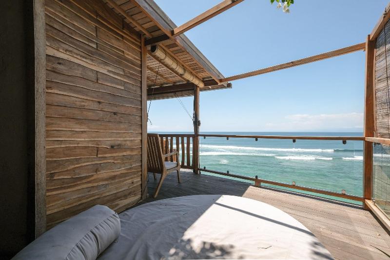 Le Cliff Bali image