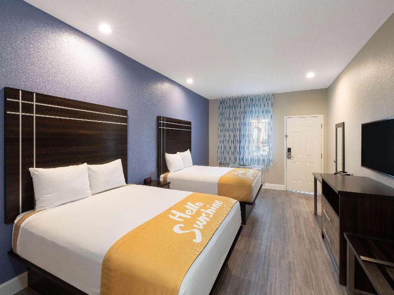 Days Inn Suites By Wyndham La Porte image