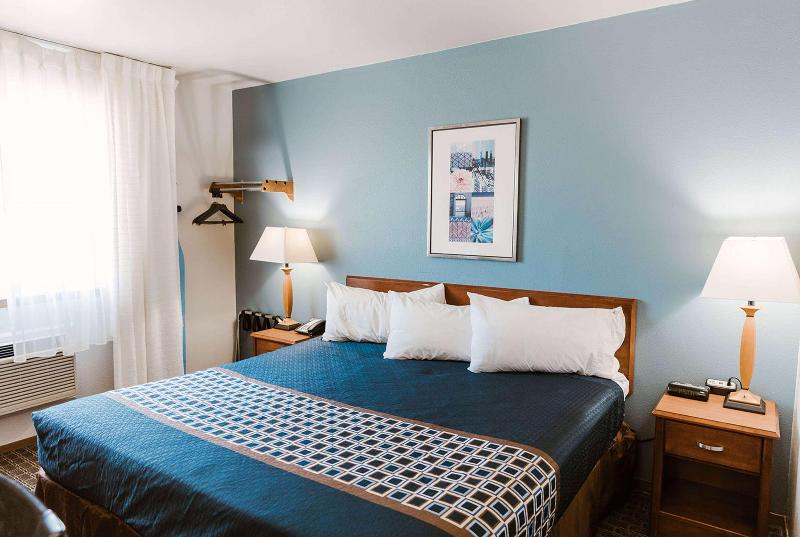 Travelodge By Wyndham Worland image